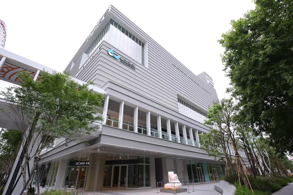 「NOKE 忠泰樂生活」逛街全攻略，美食餐廳、設計選品、極光冰場 16 大亮點一次看！