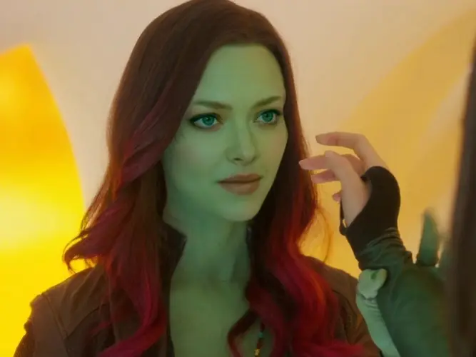 《辣妹過招》亞曼達塞佛 Amanda Seyfried 不想塗綠色皮膚，拒絕演出葛摩菈！