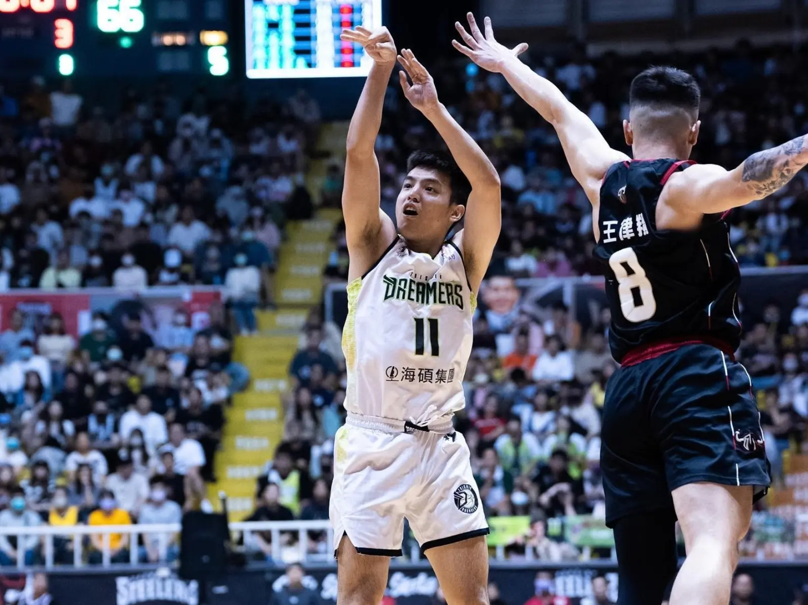 PLG／夢想家 3 分險勝鋼鐵人晉級季後賽，林書豪遭肘擊濺血提前退場！