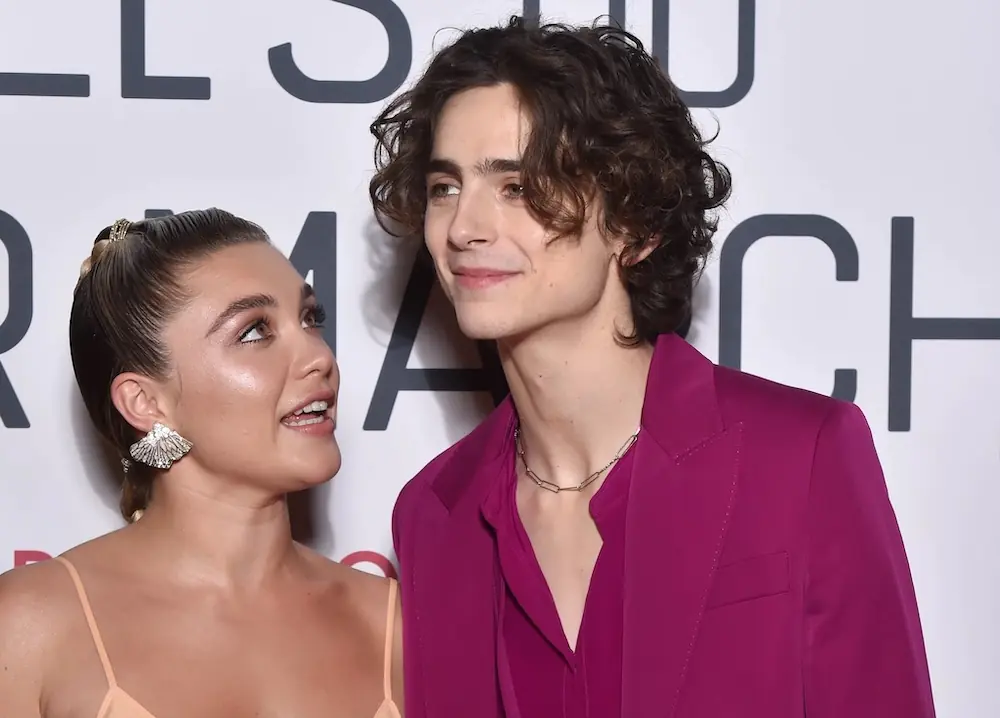 提摩西夏勒梅 Timothee Chalamet、佛羅倫斯普伊 Florence Pugh 在《沙丘2》片場玩太嗨而被迫分房拍攝！
