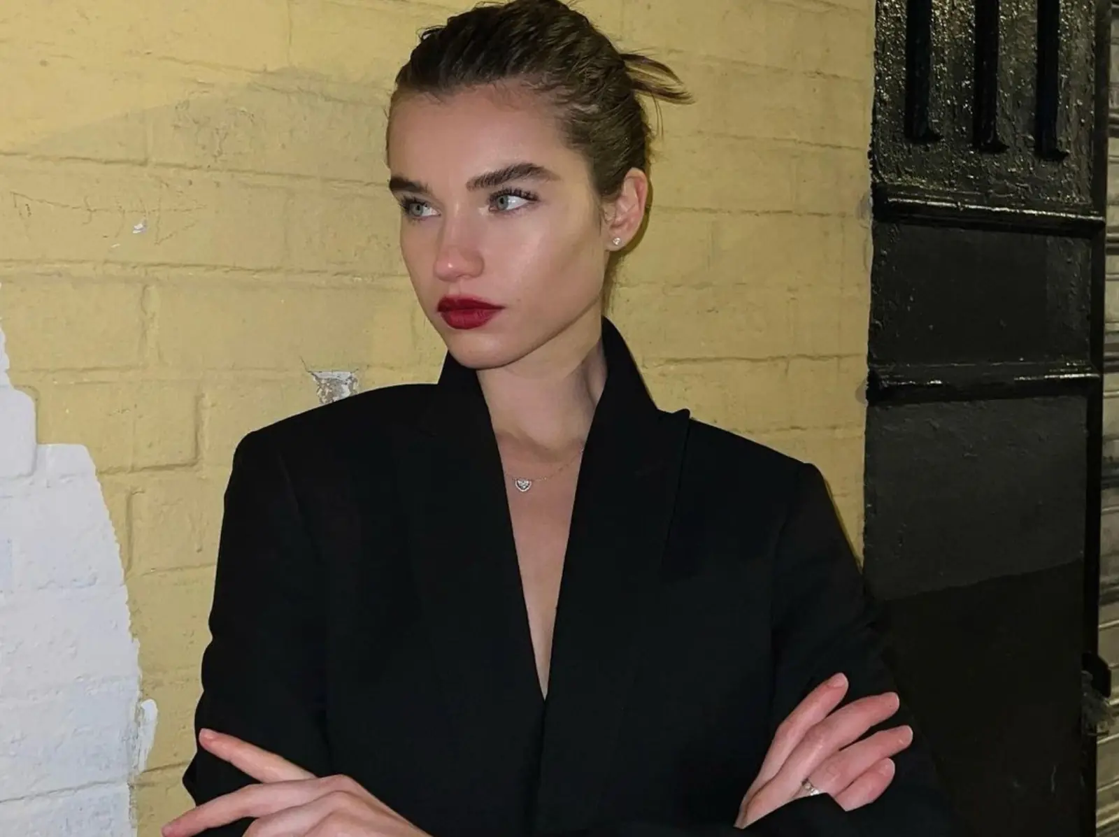 李奧納多 Leonardo DiCaprio 再傳與 22 歲辣模交往，新對象甚至還是 Gigi Hadid 好友！