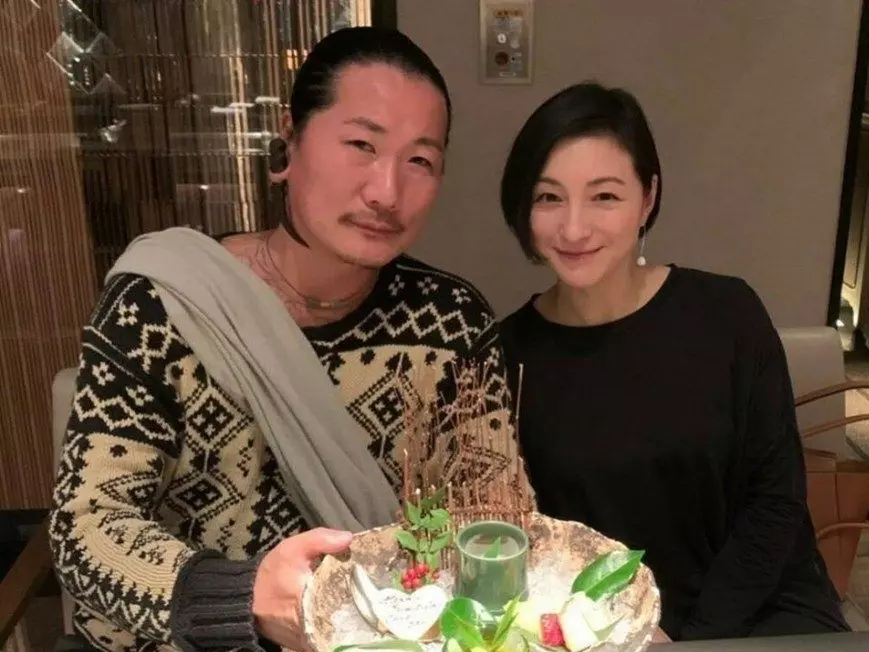 廣末涼子老公井筒順爆出婚後多次出軌，複雜三重不倫戀引熱議！