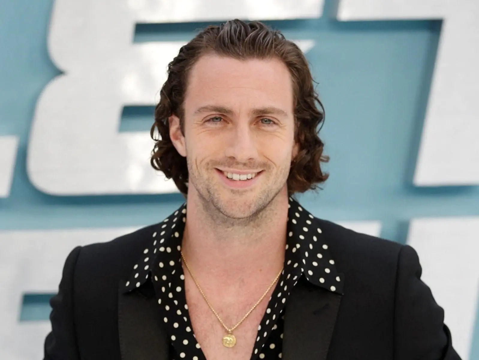 《獵人克拉文》首支預告曝光，亞倫強森 Aaron Johnson 化身最帥獵人，髒話連篇爆打一番！