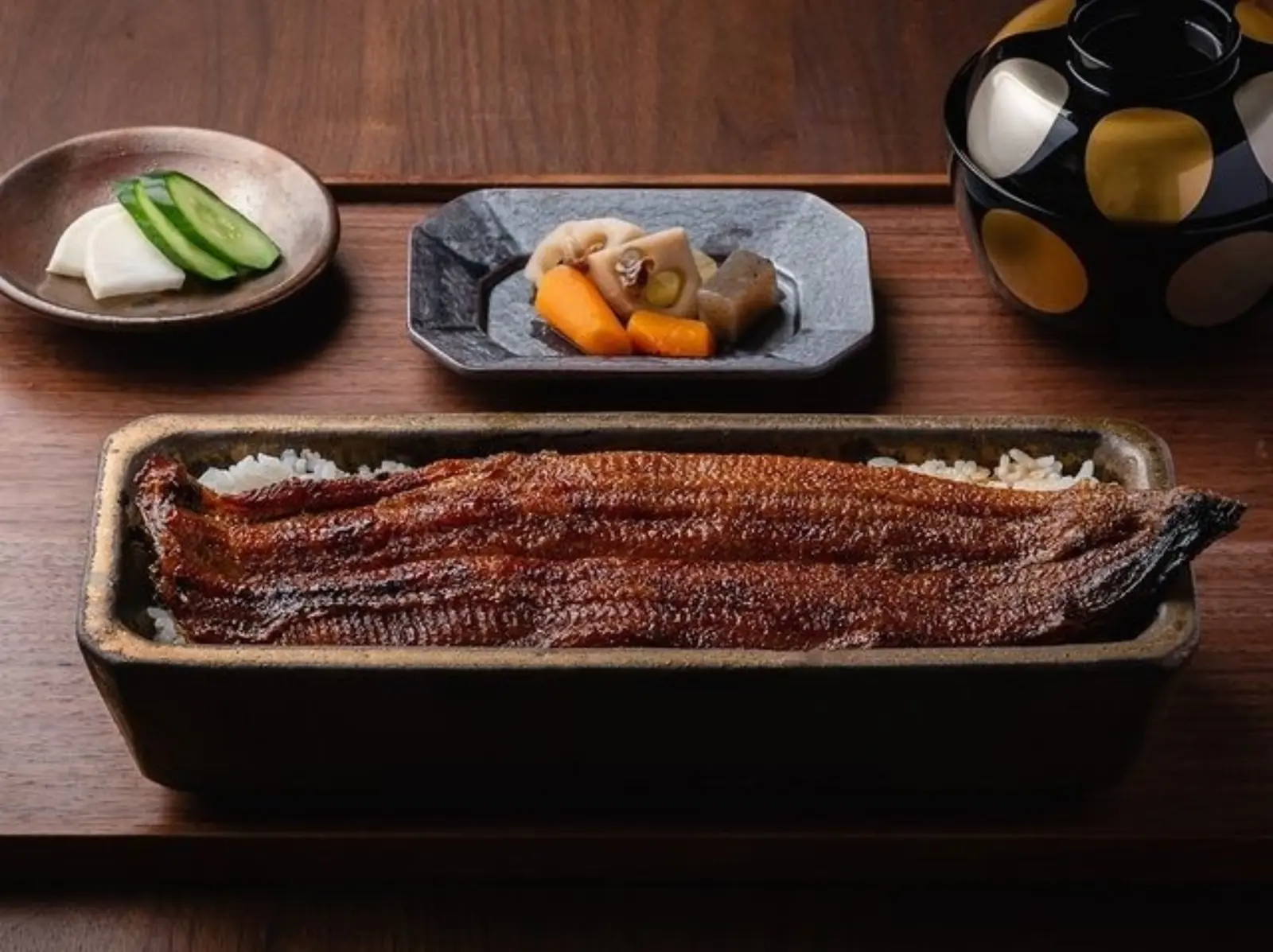 2025 台北鰻魚飯 4 家名店推薦，一口嚐到純正鰻魚鮮味超過癮！