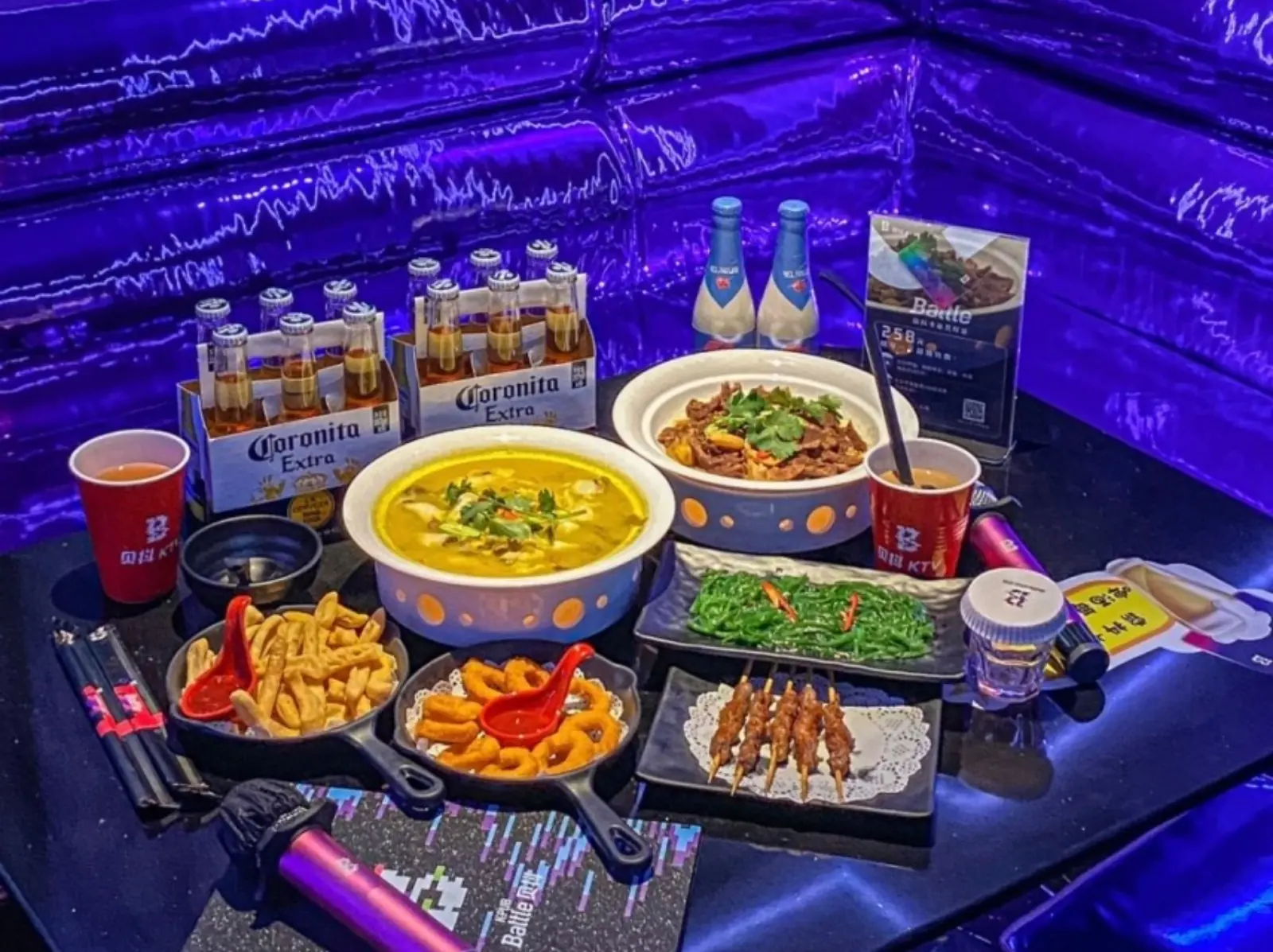 全台 6 家連鎖 KTV 必點美食推薦：錢櫃、好樂迪⋯不輸熱炒店來這就對了！