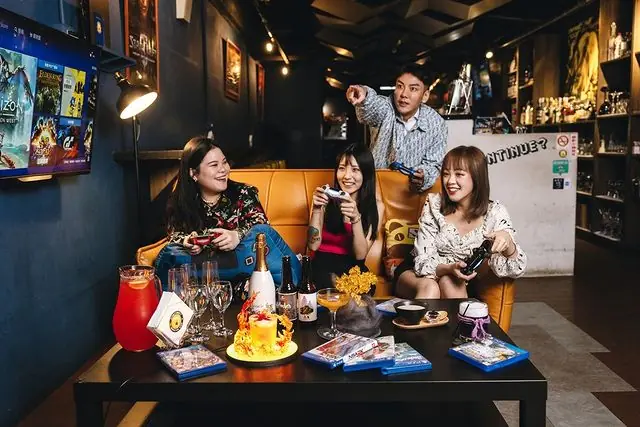 2024 台北 5 家遊戲酒吧推薦，撞球、打標一次玩到底，朋友聚會就來這！
