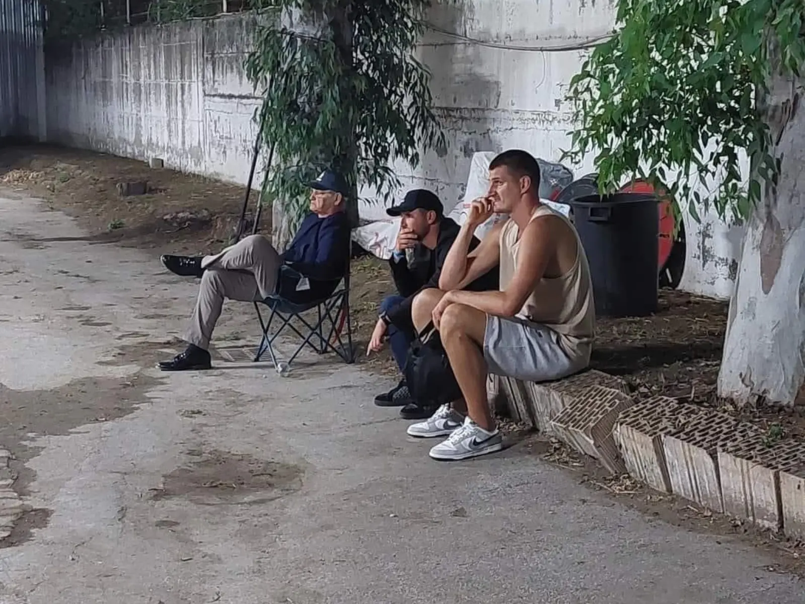 NBA／Nikola Jokic 賽馬只拿第七名失落表情曝光，球迷笑：「輸球也沒看他這麼難過！」