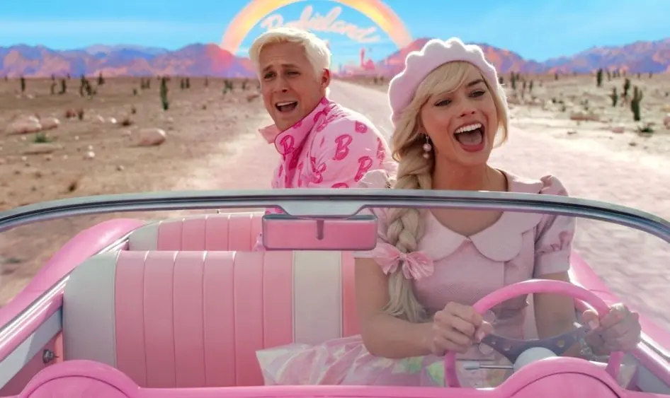 約翰希南 John Cena 演出真人版《Barbie 芭比》人魚芭比造型首度公開！