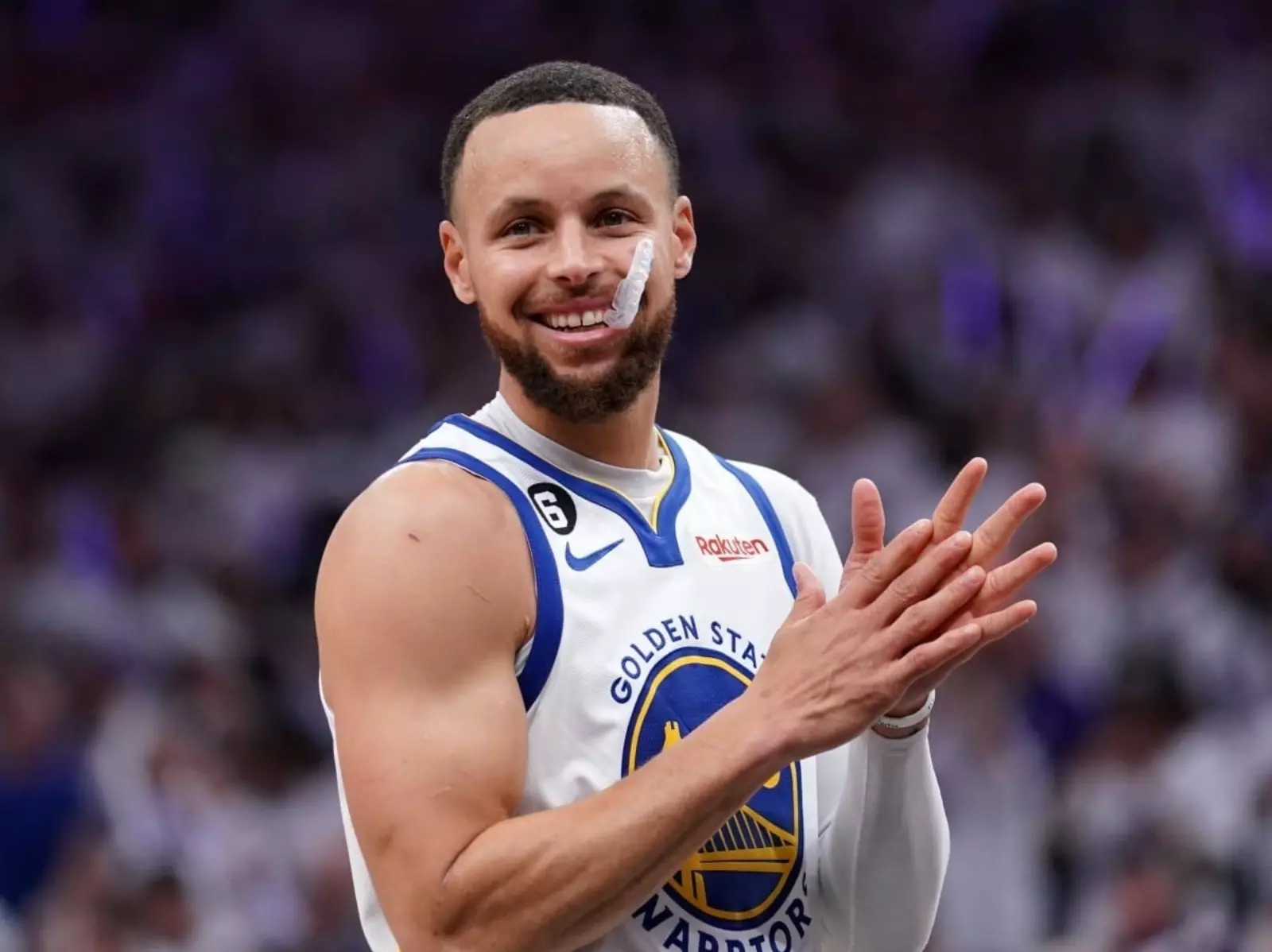NBA／柯瑞 Stephen Curry 接受 Sabrina Ionescu 挑戰：「看誰才是最強三分射手！」