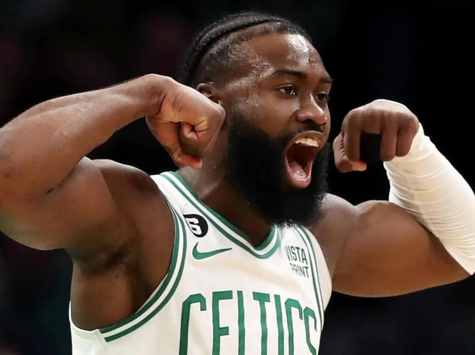 NBA／Jaylen Brown 簽下史上最貴合約，高中貼文被翻出：「我老師說 5 年後會去監獄探望我…」