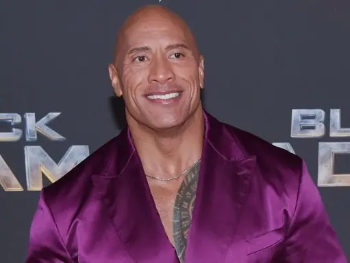 巨石強森 Dwayne Johnson 親自回應跳槽謠言，表示超愛漫威：「希望能跨宇宙合作！」