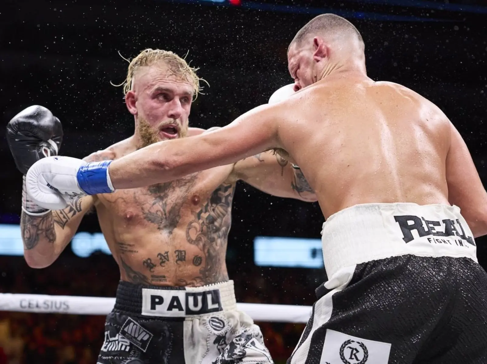 Jake Paul 擊敗 UFC 現役選手 Nate Diaz，最強「拳擊網紅」生涯第 7 勝入手！