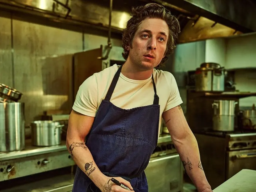 《大熊餐廳》第三季即將上線！傑瑞米艾倫懷 Jeremy Allen White 肌肉身材 5 招鍛鍊技巧！