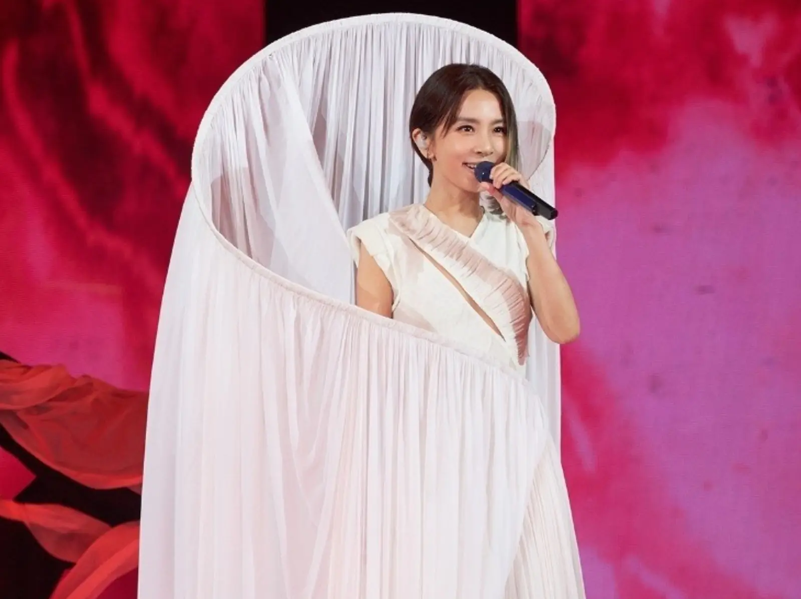 Hebe 田馥甄演唱會亮點一次看：S.H.E 世紀大合體、與許光漢深情對唱！