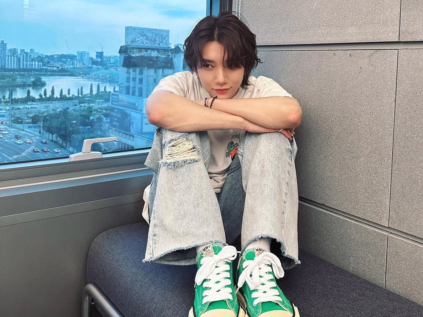 SEVENTEEN 韓團偶像 Joshua 上腳 Nike 等多雙潮流爆款鞋，男神也愛經典親民款！