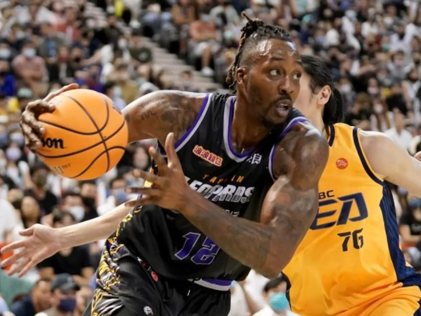 T1／「魔獸」霍華德  Dwight Howard IG 貼文要網友中華民國國旗刷起來，引熱議：「辱華德？」