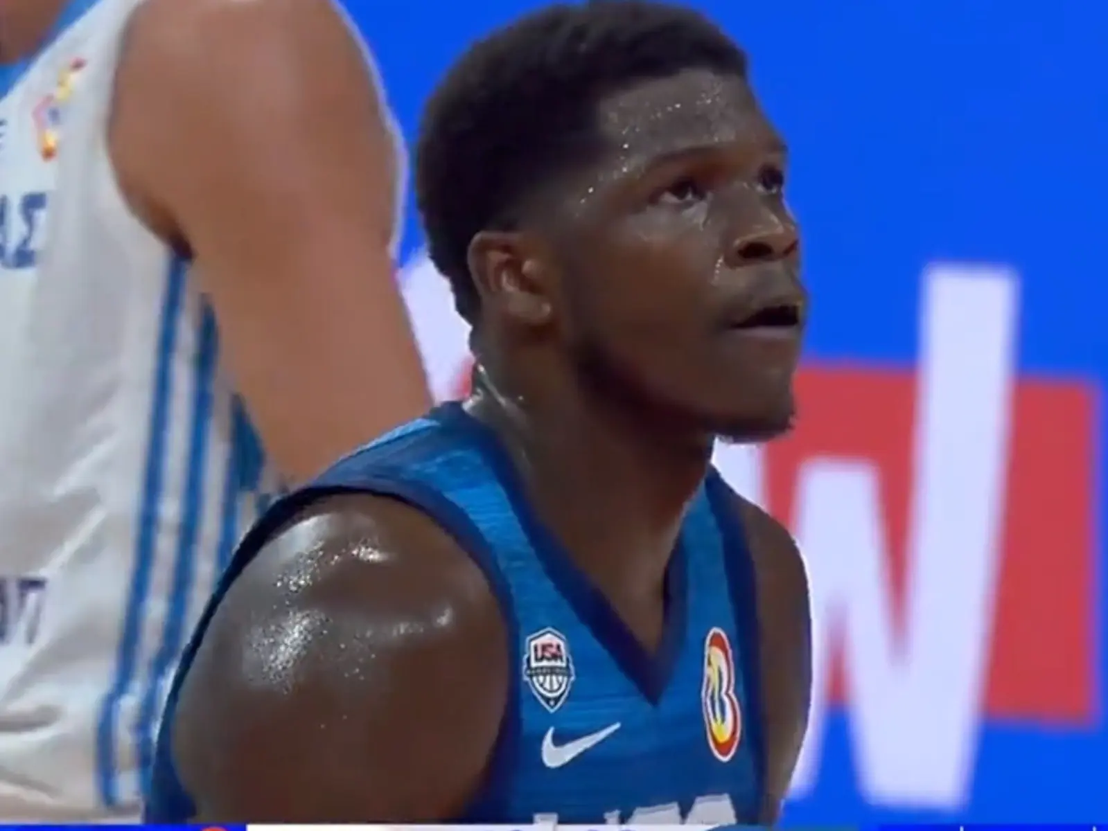 FIBA 世界盃／Anthony Edwards 罰球被觀眾吼叫干擾，他大聲「尖叫」吼回去讓全場都笑了！
