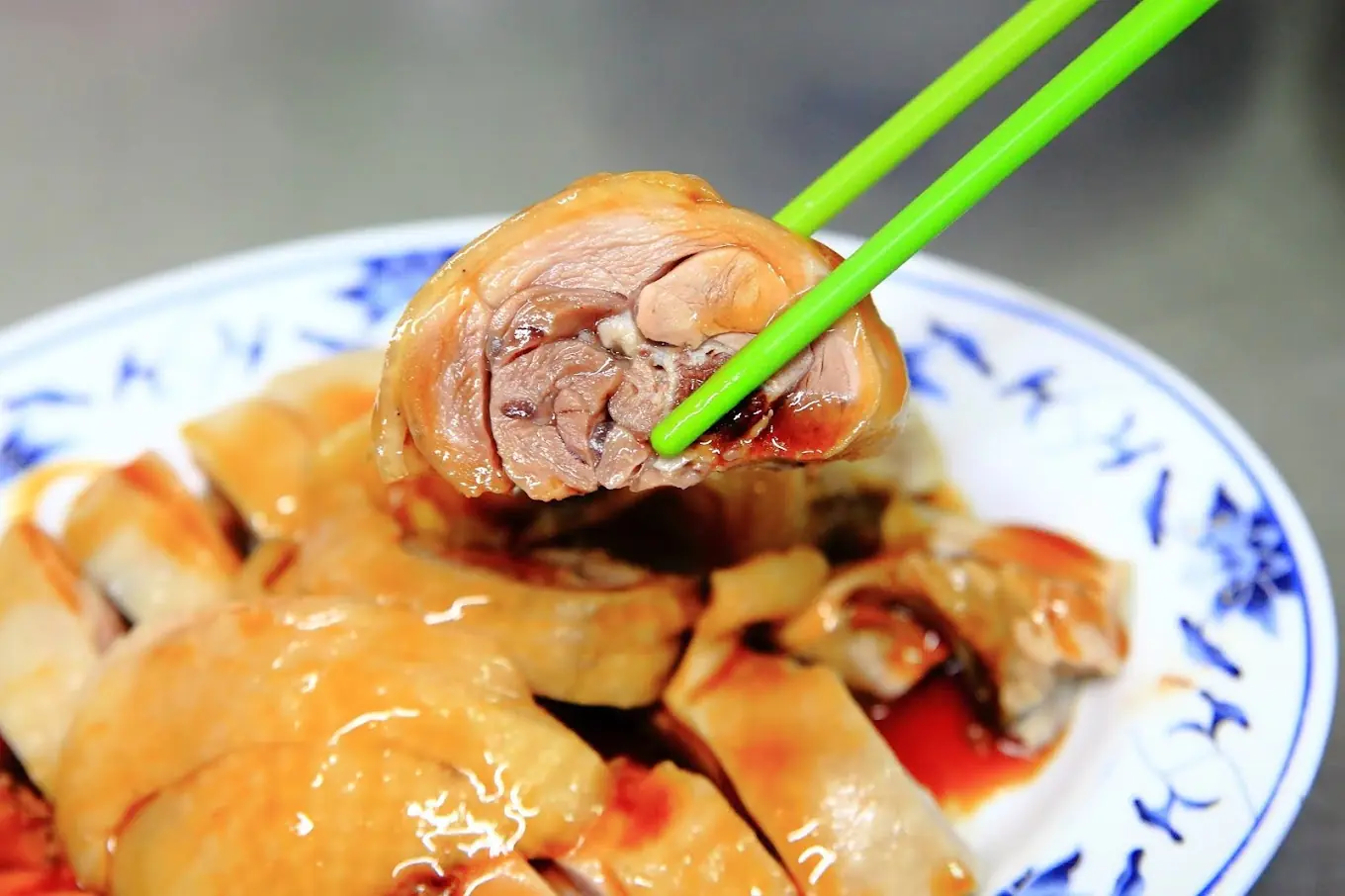 西門 10 家平價美食推薦：施福建好吃雞肉、永富冰淇淋⋯通通都是老台北人的最愛！