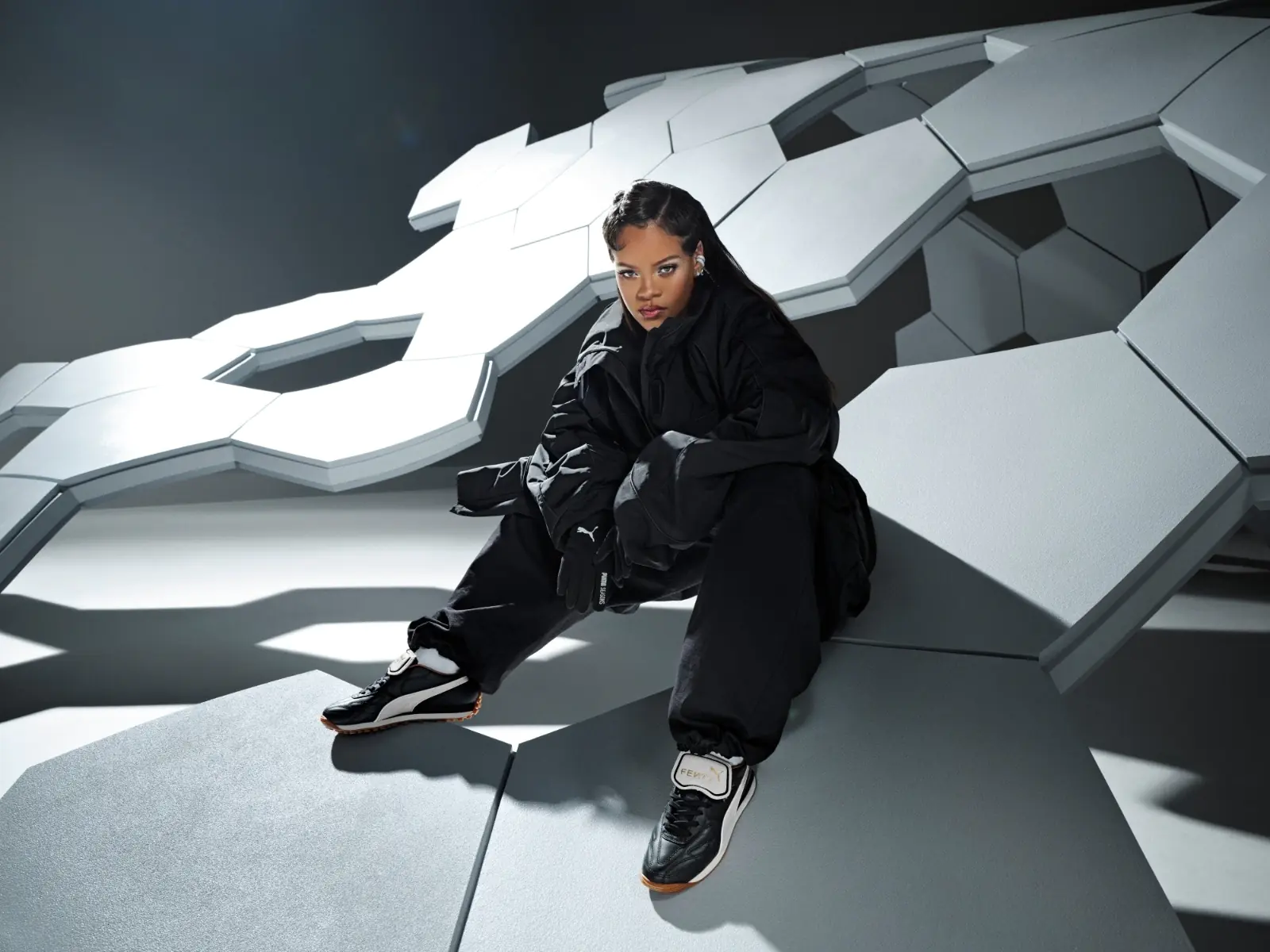 FENTY x PUMA 正式回歸！雷哈娜首發 Avanti！