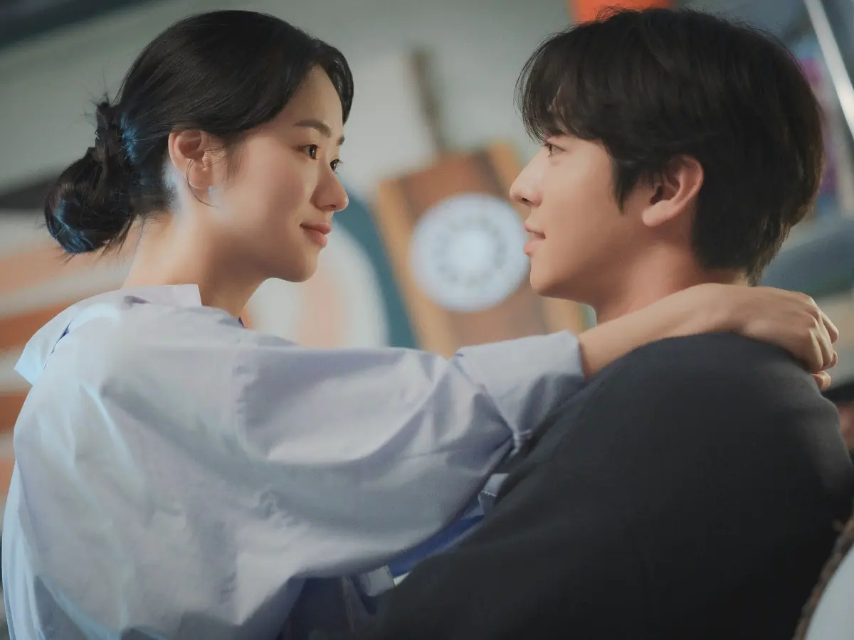 Netflix《走進你的時間》線上看、預告亮點全解析：台劇《想見你》翻拍、NewJeans 獻唱 OST！