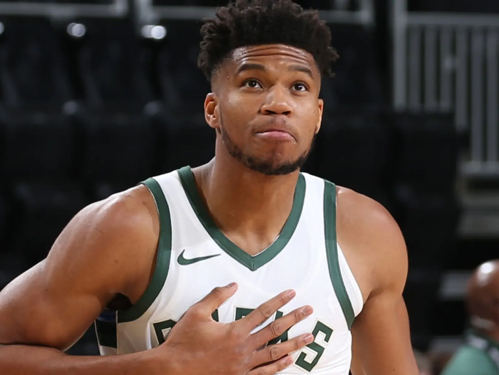 NBA／字母哥 Giannis 暗示他有可能離開公鹿：「哪隊更有機會奪冠我就過去！」