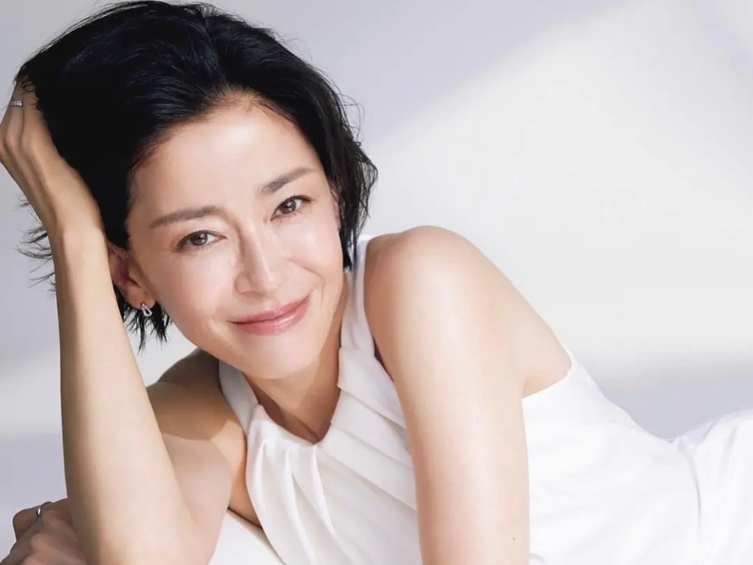 宮澤理惠 50 歲凍齡美貌引熱議！5 招身體、肌膚保養秘訣一拳公開～