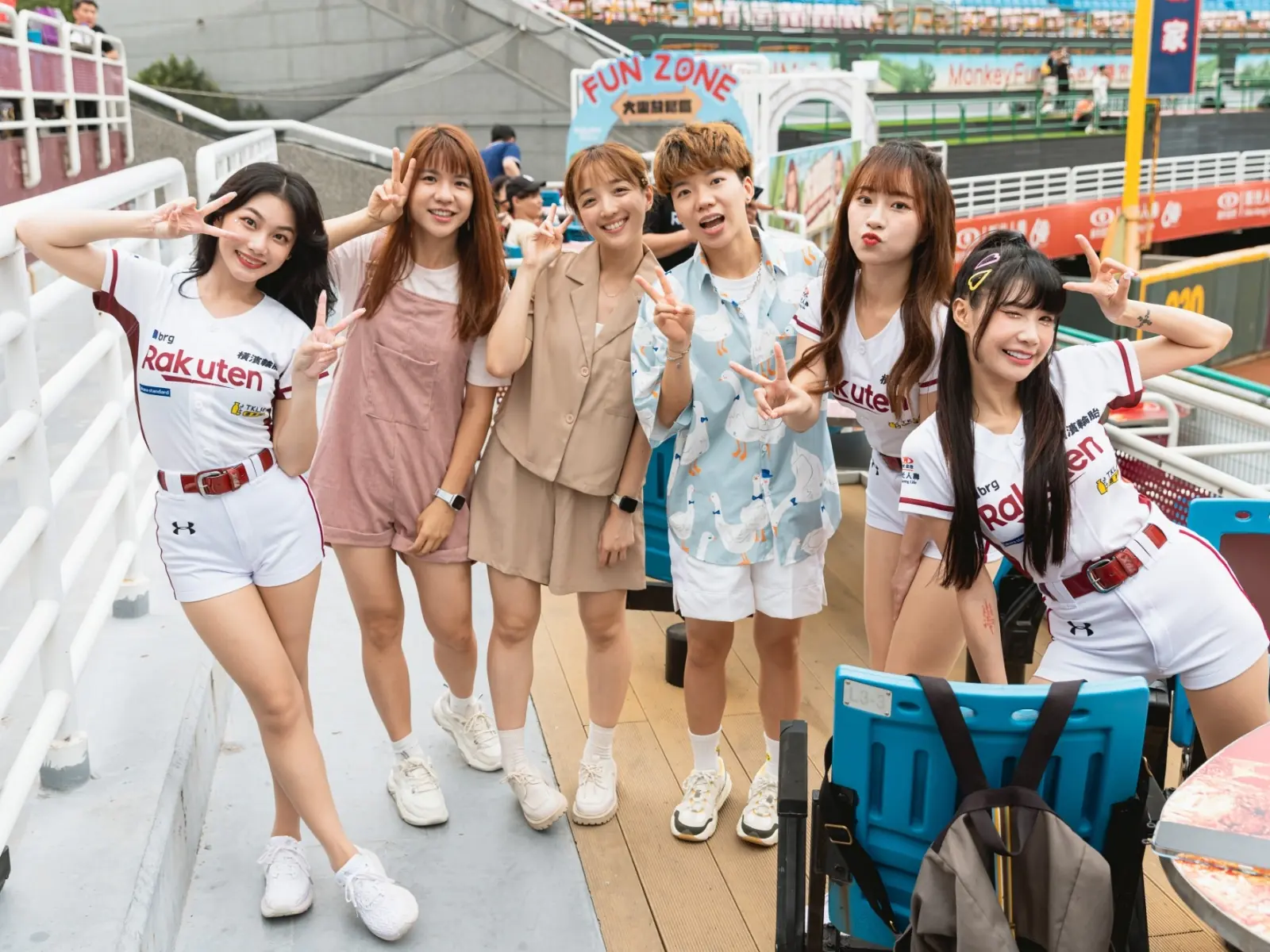 SYM最香車友會CLBCU女孩日，樂天女孩陪你一起看球賽