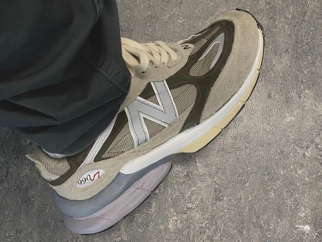 New Balance 990v7 首發間諜圖高清一覽，「三大亮點」搶先揭曉！