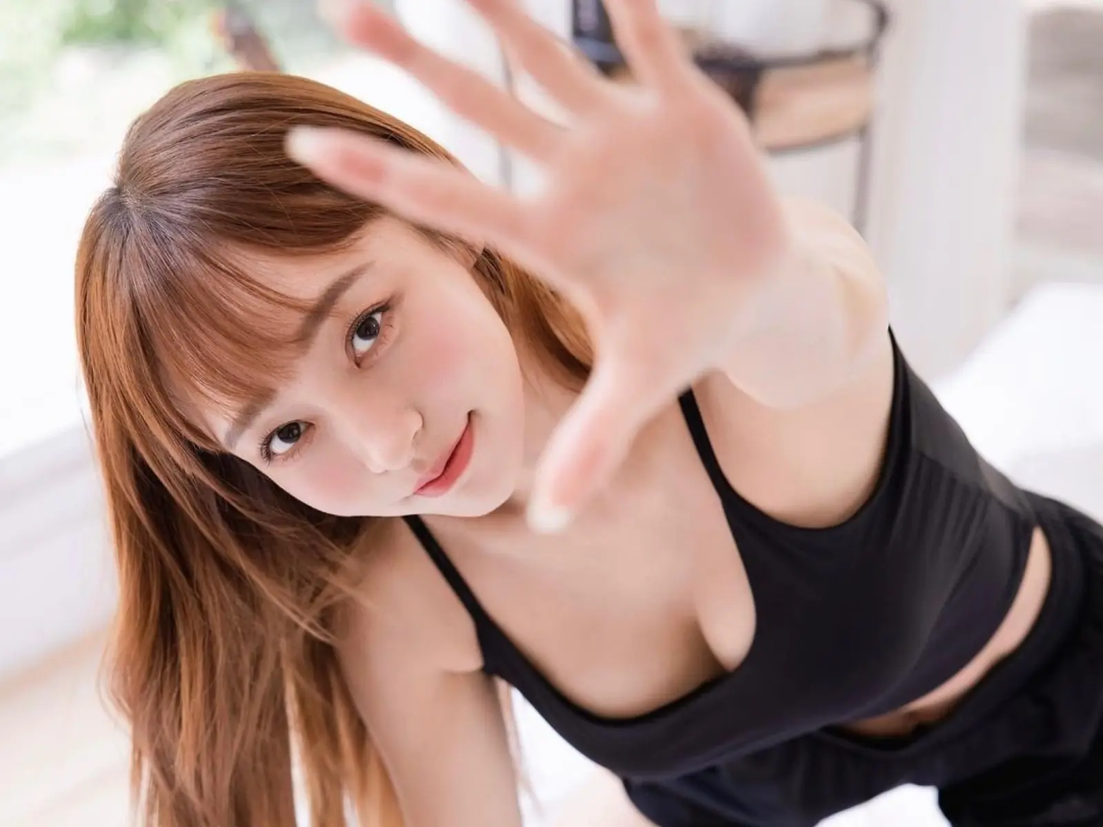 林襄化身甜美 Y2K 美少女！純欲氣息讓粉絲又愛了！【野生抓正妹】