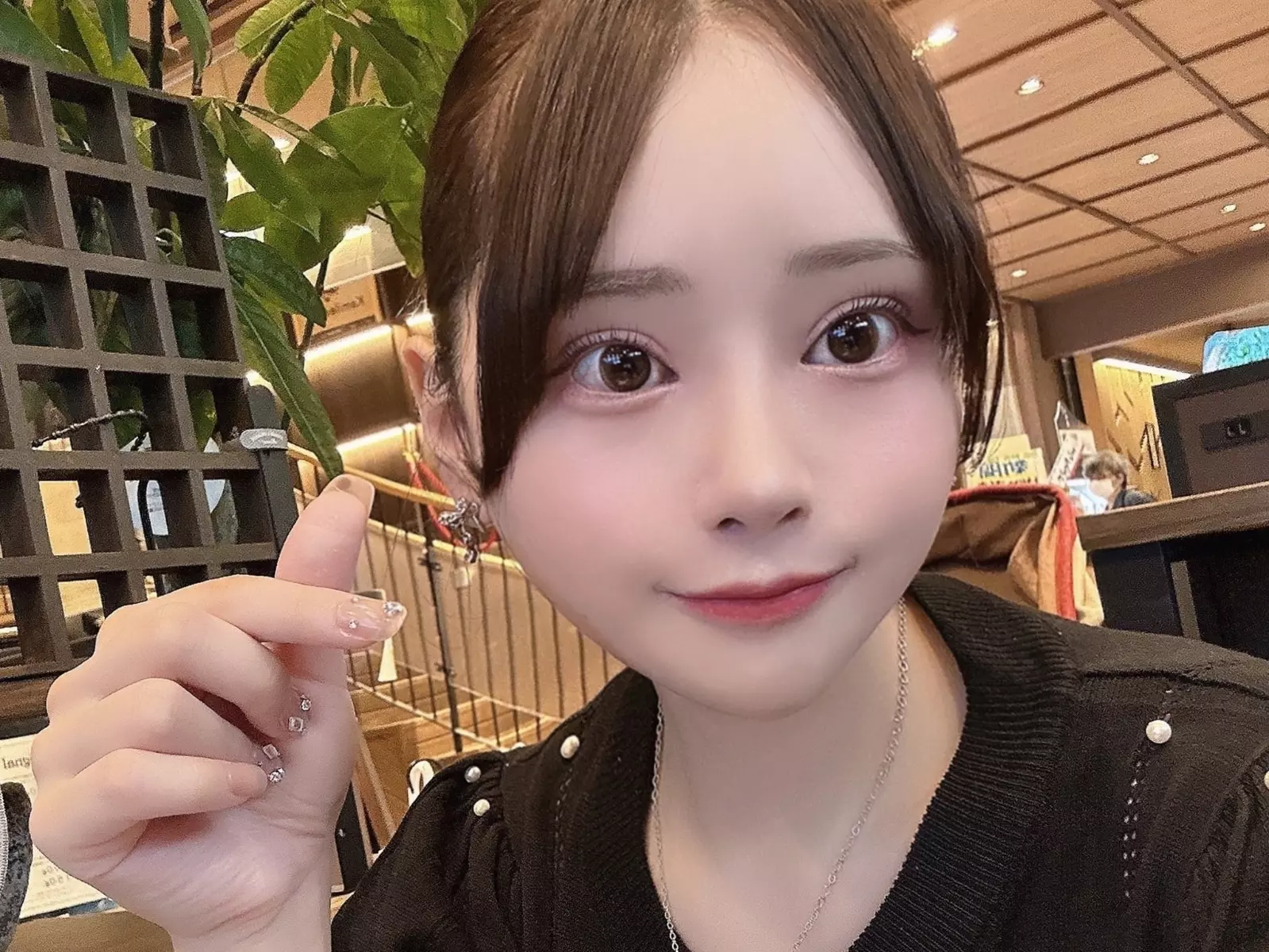 日本女網友砸百萬整成「乃木坂正妹」，大方分享「整形前後差異照」引熱議！