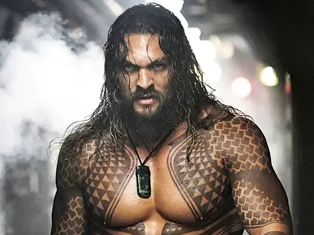 傳傑森摩莫亞 Jason Momoa 不再演《水行俠》，將出演 DC 超級反派英雄「暴狼」！