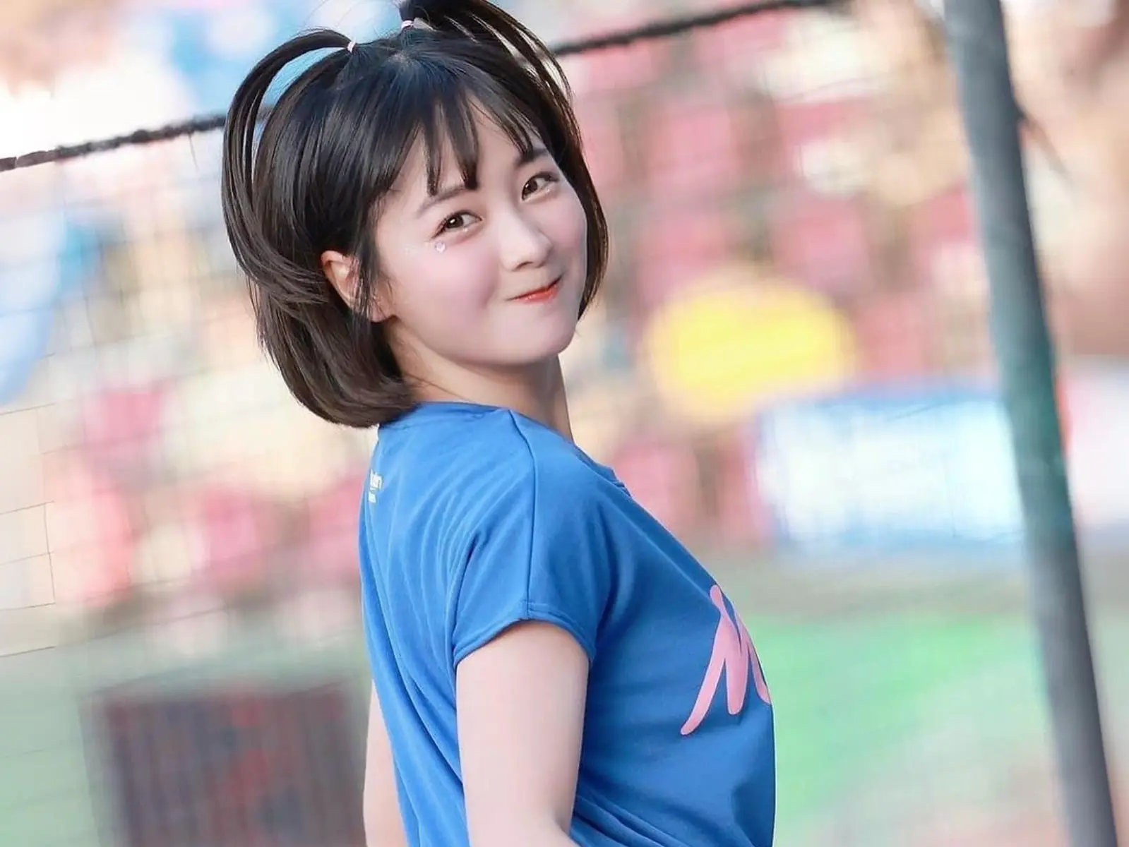 「樂天女孩」籃藍重回長髮造型！化身「LanLisa」火辣應援熱舞太性感！【野生抓正妹】