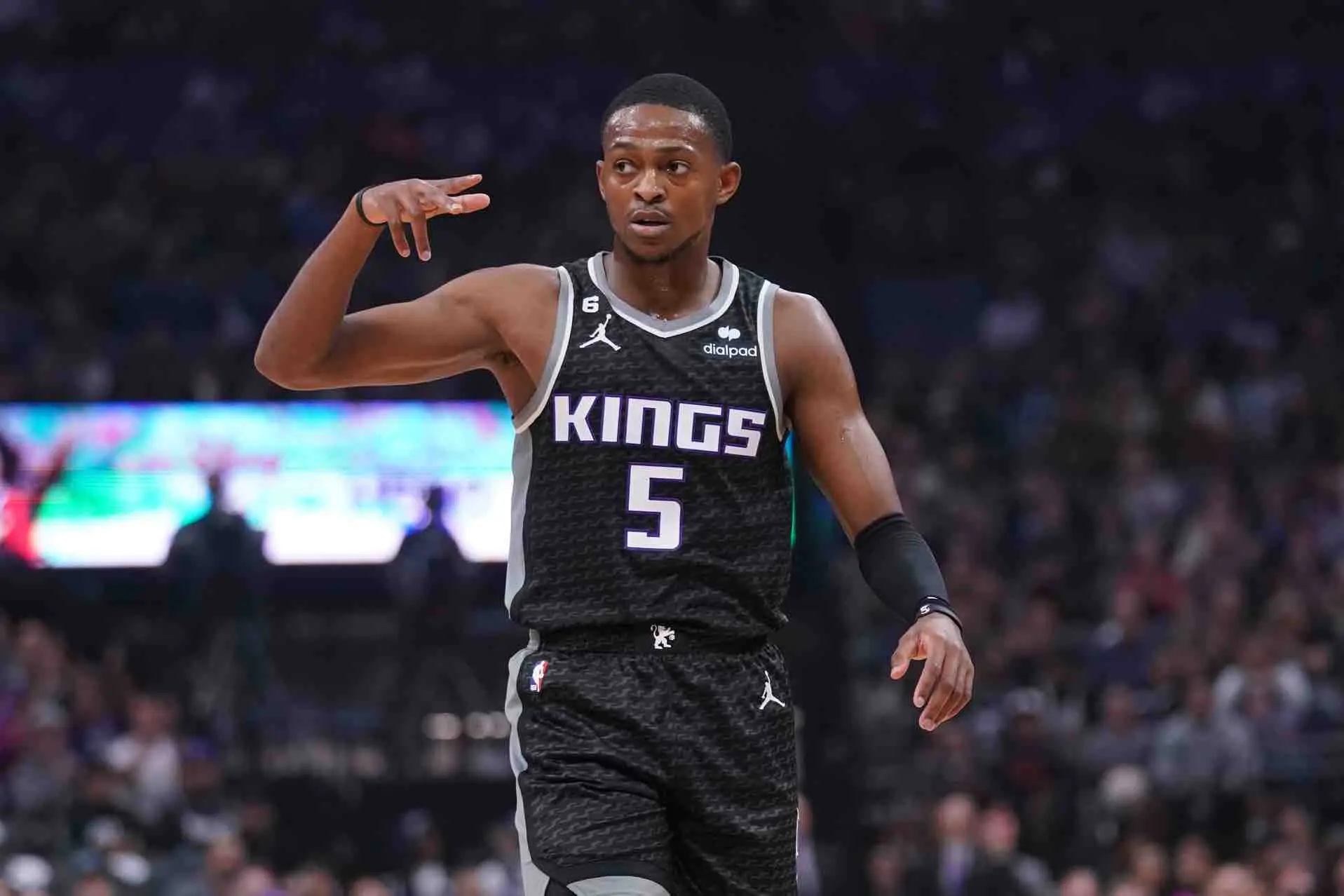 NBA／De’Aaron Fox 將與 Curry Brand 簽約，成為品牌首位代言 NBA 球星！