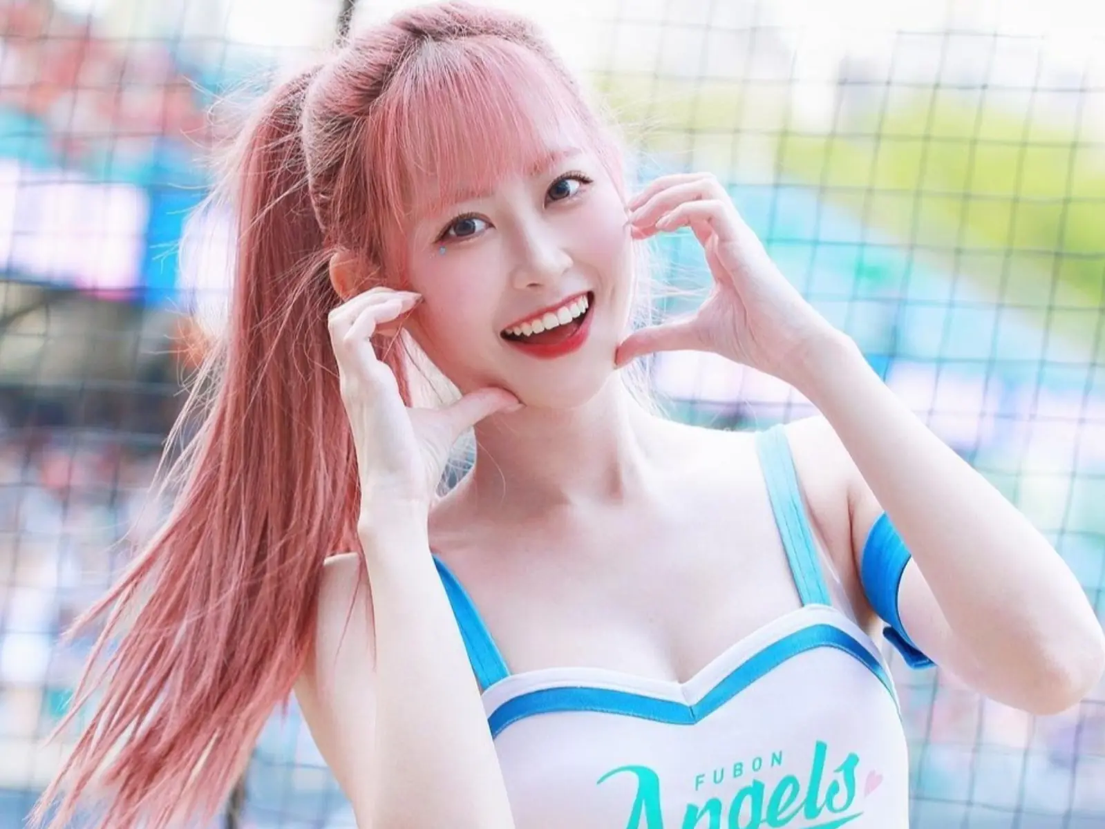 「富邦啦啦隊」Jessy 激似女星阿部瑪利亞！解放尺度釋出火辣比基尼照！【野生抓正妹】