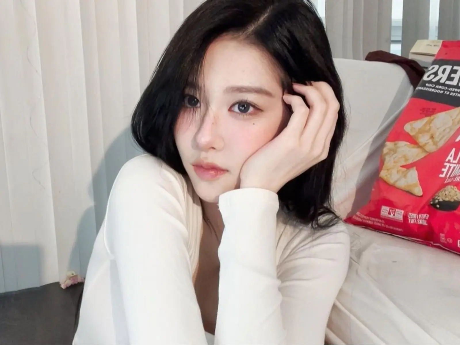 美麗妄娜更新「真理系列」連換 5 套緊身衣！穿比不穿還辣逼出惹火曲線超炸裂！【野生抓正妹】