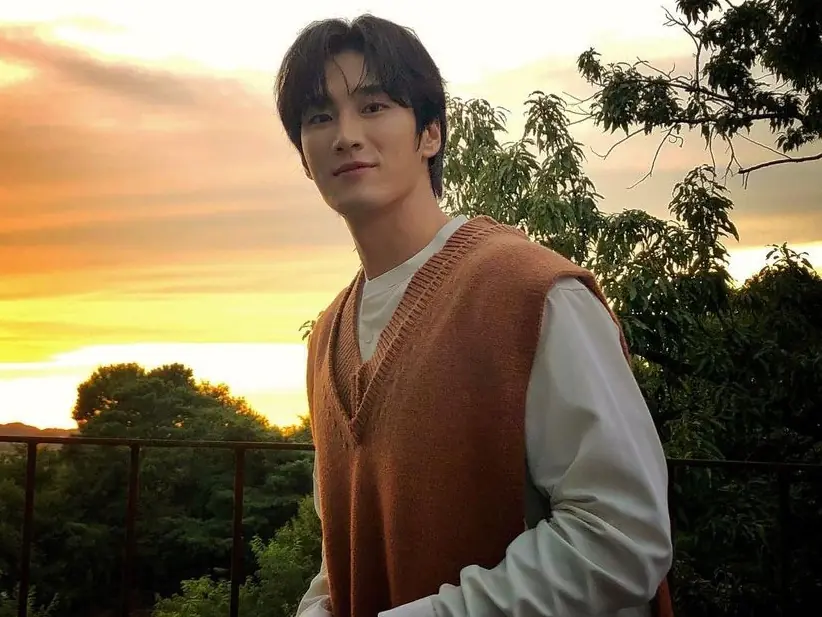 BLACKPINK Jisoo 前男友安普賢更新 IG 遭抨擊！高 EQ 回應：「謝謝你，我會成為努力的人！」