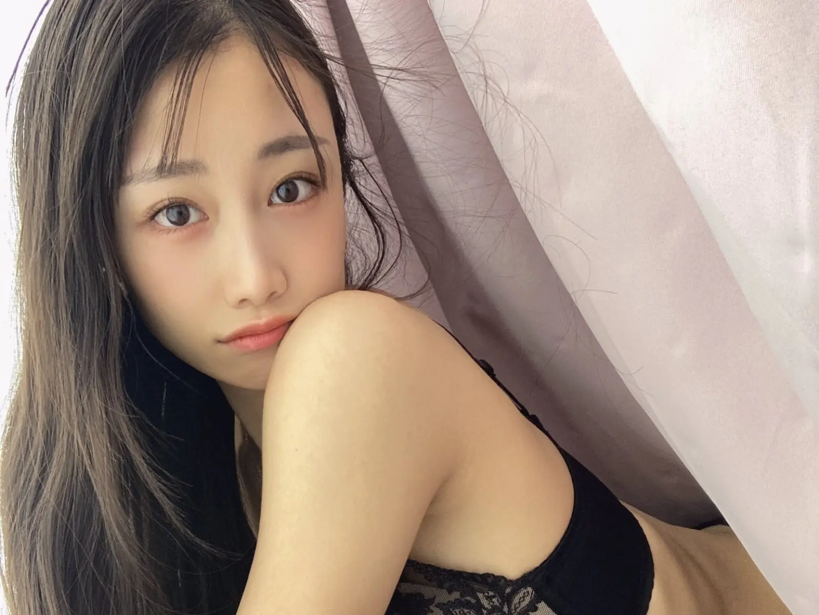 「虎牙正妹」齊藤帆夏棄牙助工作出道！擅長一字馬戰力驚人！【老司J開車】