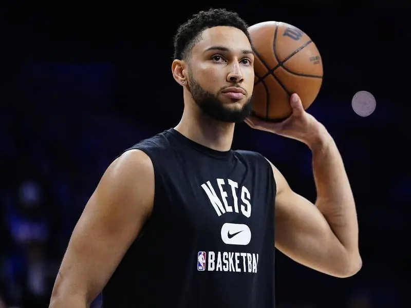 NBA／Ben Simmons 又受傷了！背部舊傷復發將無限期缺賽！
