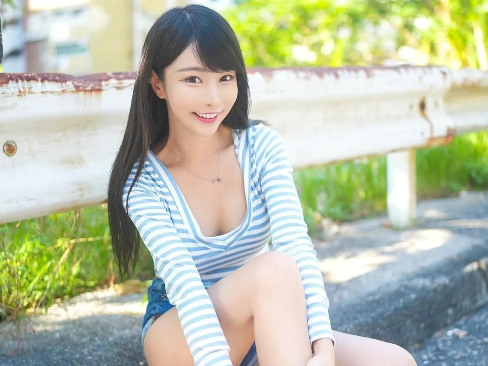 網紅蘇小小受邀擔任「小龍女」特別成員！高挑身材暗藏流量密碼網嗨：新女神誕生！【野生抓正妹】
