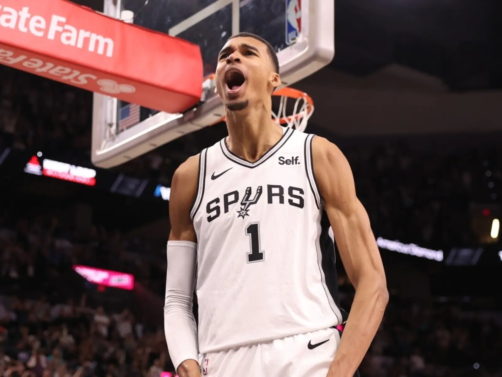 NBA／Victor Wembanyama 生涯首戰球衣拍賣金額曝光！新台幣突破 2 千萬創下歷史紀錄！