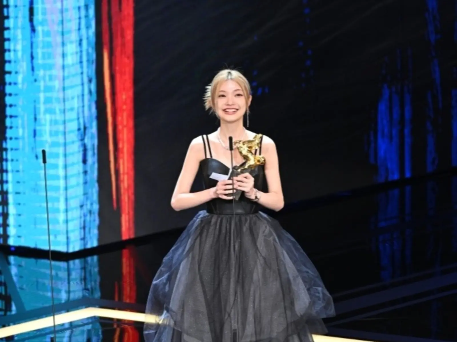 金馬60／ 謝咏欣以《但願人長久》奪下「最佳新演員獎」！