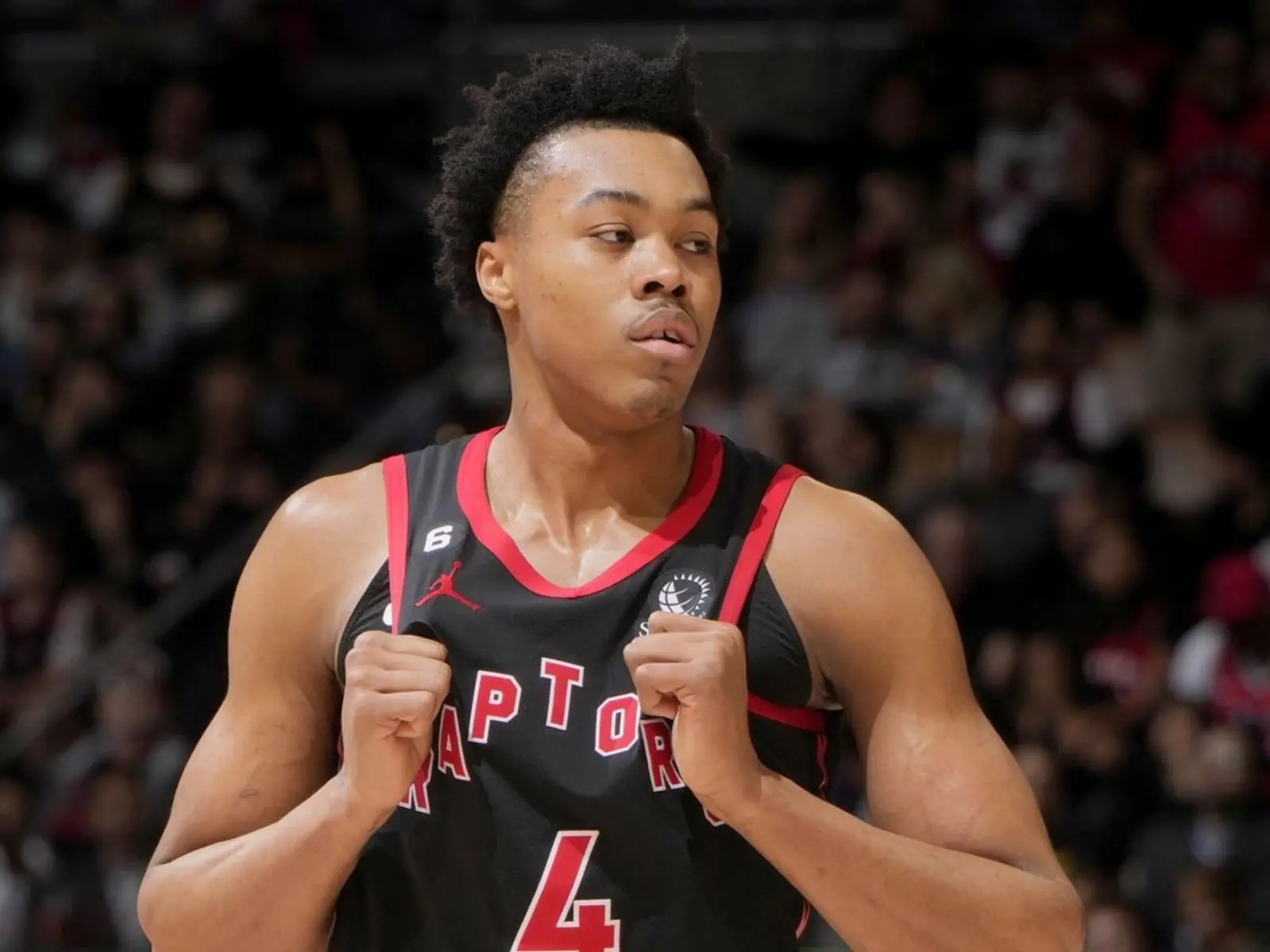NBA／Scottie Barnes 用 IG 搭訕陌生妹妹，得知對方未成年後「訊息秒收回」！