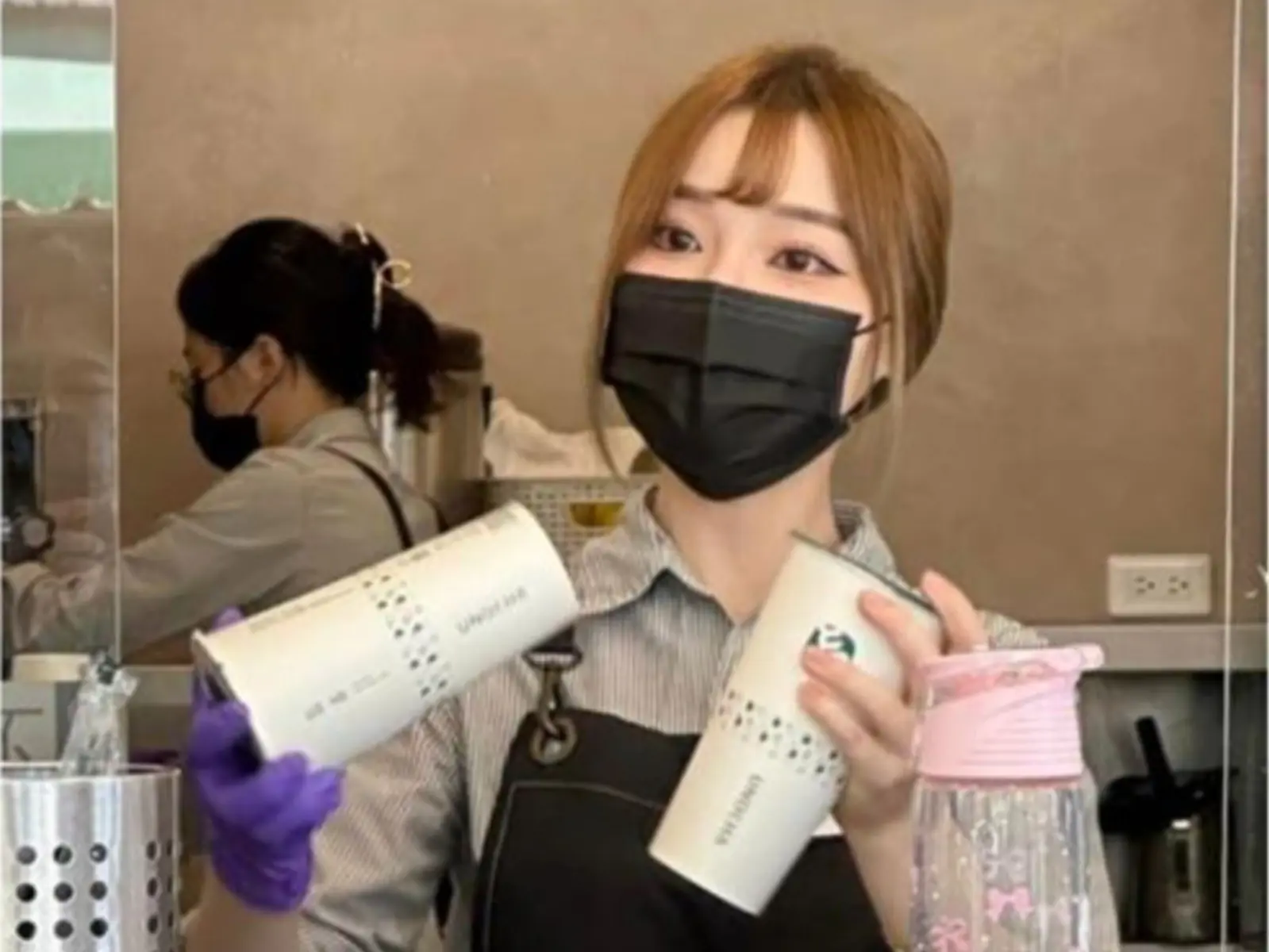 高雄手搖飲正妹店員爆紅，網友神出「無口罩正面高清照」讓人秒暈船！