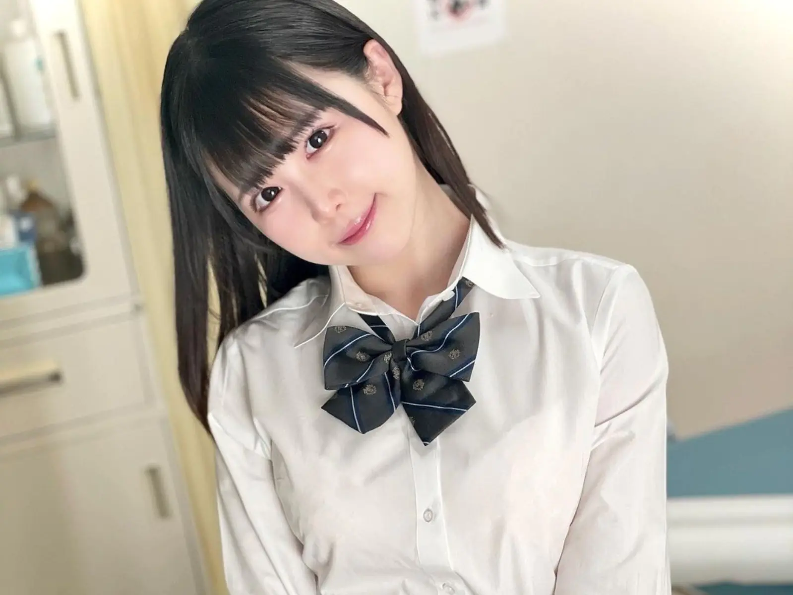 日本 AV 女優「橫宮七海」驚傳驟逝，專家推估極有可能是「精神狀況」造成！【老司 J 開車】