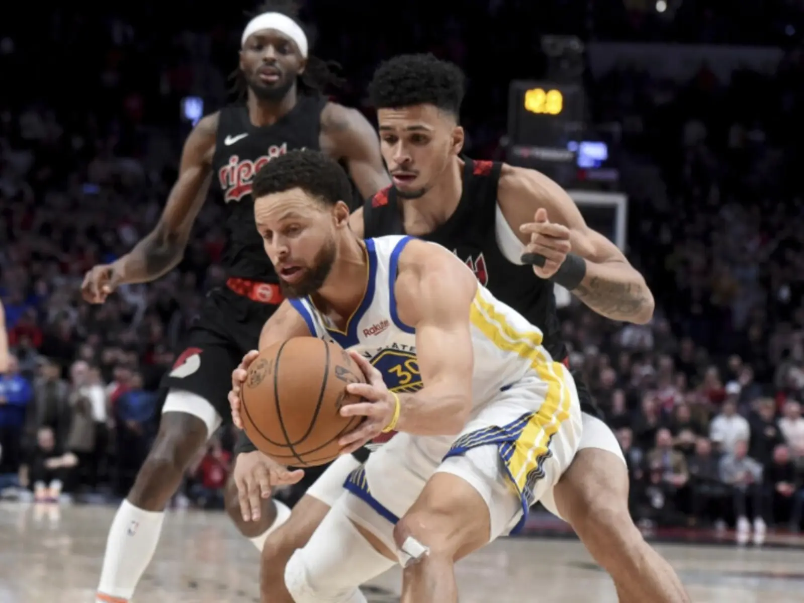 NBA／Stephen Curry 三分球 8 投盡墨，連續 268 場三分球命中紀錄正式中斷！