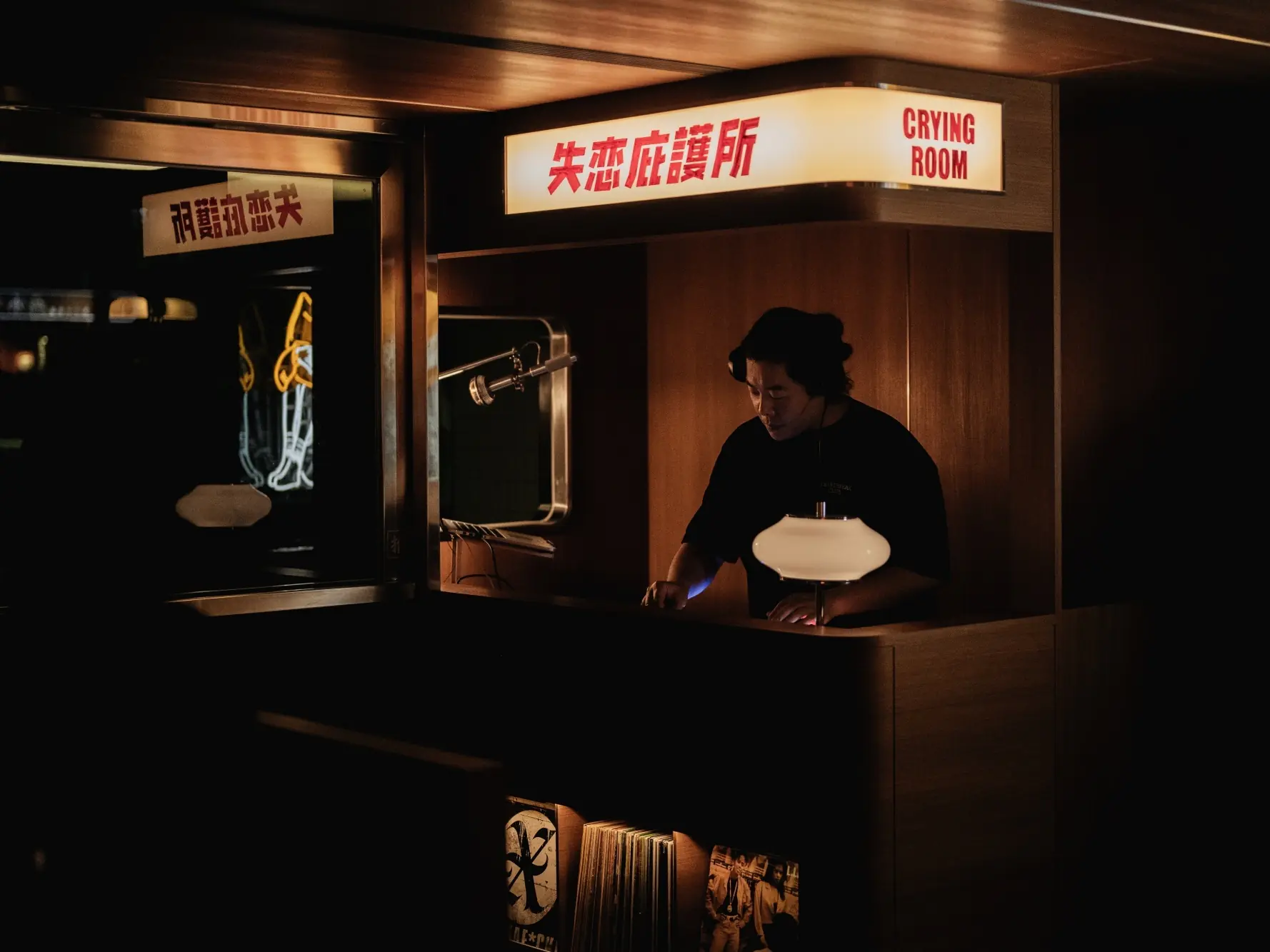 台北酒吧「傷心酒店」迎來 2023 年末主題活動，聖誕節、跨年趕緊手刀預約！