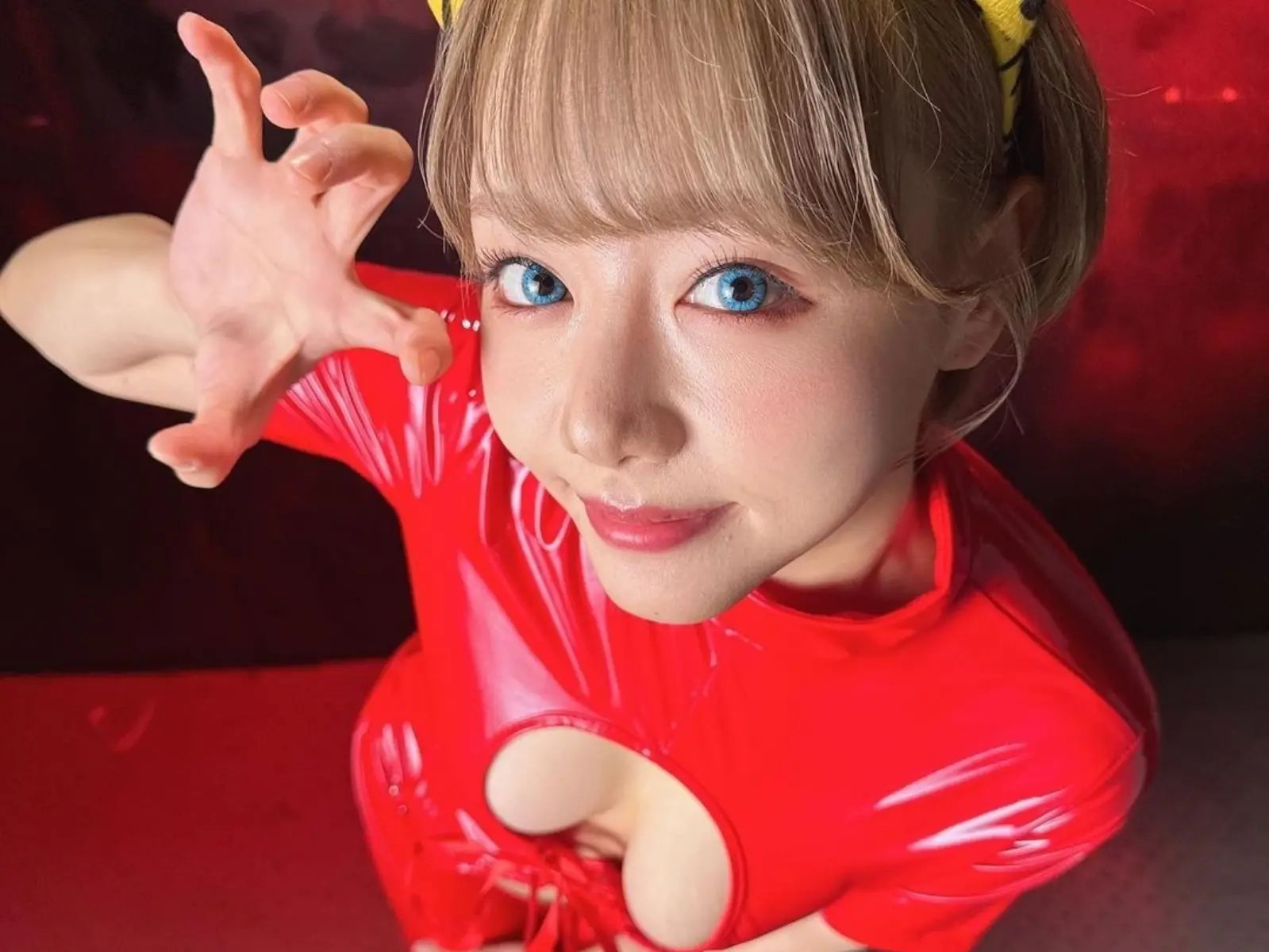 前 AV 女優濱崎真緒現蹤台灣！「吃鍋甩肉」舉動竟遭日本網友炎上？！【老司 J 開車】