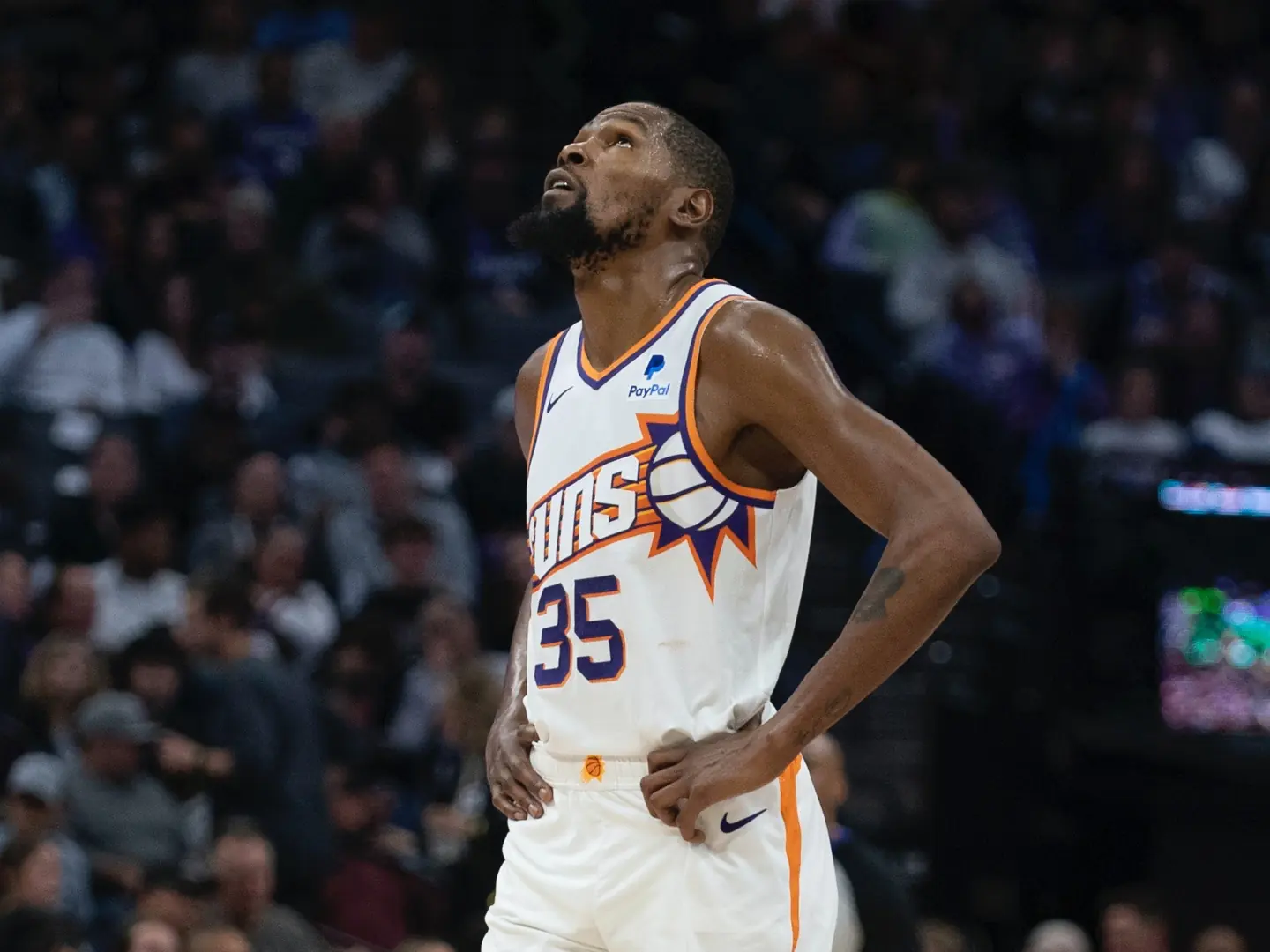 NBA／KD 澄清「在太陽打球不開心」傳言，怒罵 ESPN 名記者：「編些爛故事，你們還相信！」