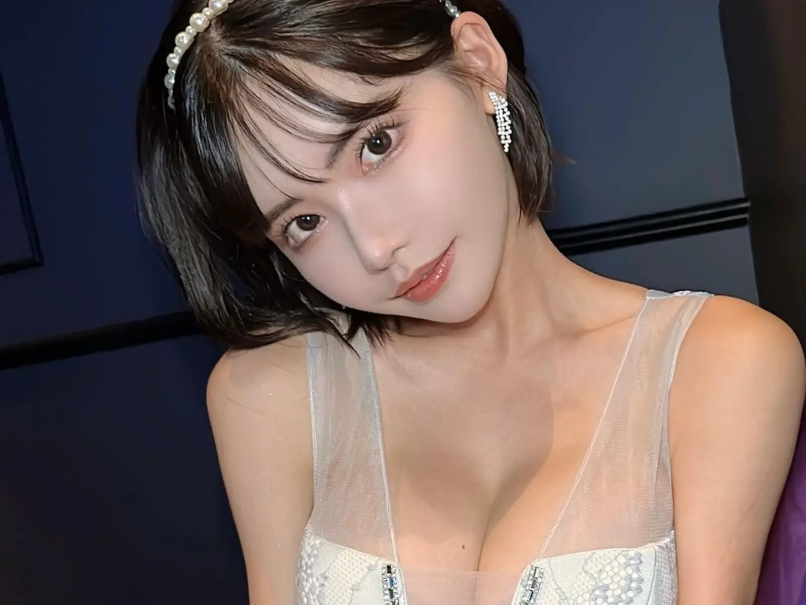 深田詠美解鎖全新 DJ 身分！變裝「絕頂女巫」帶動觀眾嗨過新年！【老司 J 開車】