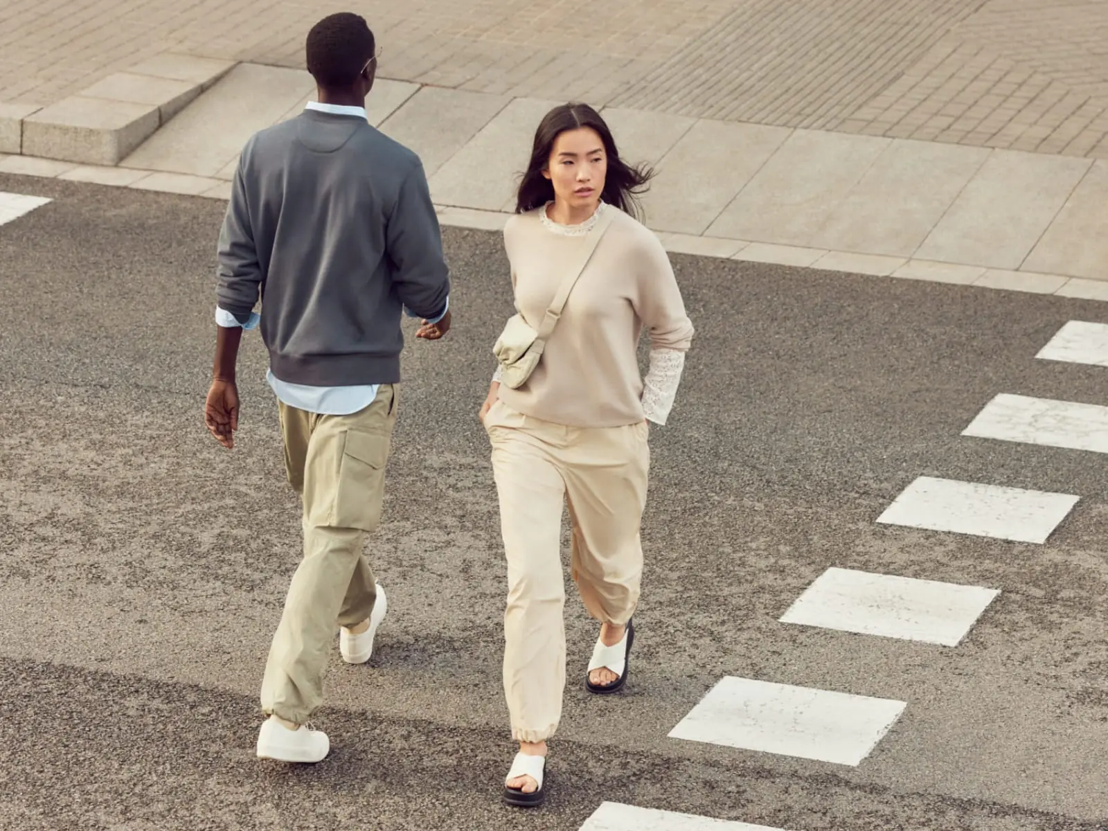 輕盈、率性當道！UNIQLO 2024 春裝搶先一覽「布勞森外套、降落傘褲」，J 編私心必買商品還不快抄作業！